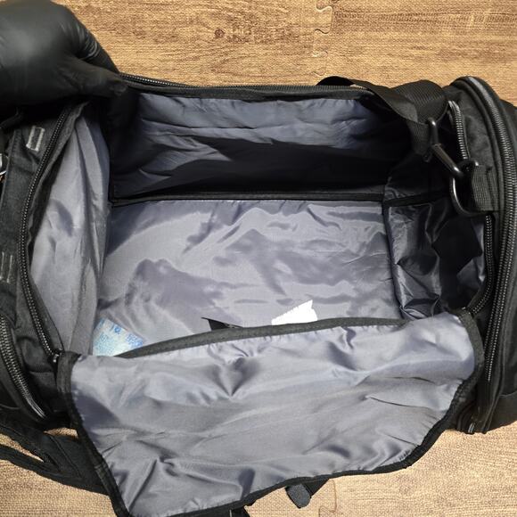 Ski-Doo Black Duffle Gear Backpack Multi Pockets 100% Polyester NWT - Picture 3 of 16